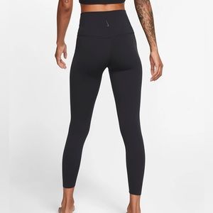 Nike Yoga Dri-FIT Luxe Women's High-Waisted 7/8 Infinalon Leggings